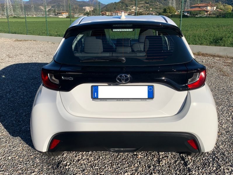 
								Yaris full									