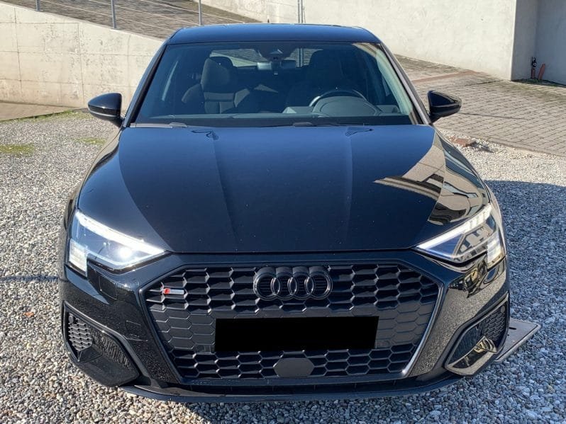 
								Copia di Audi A3 full									