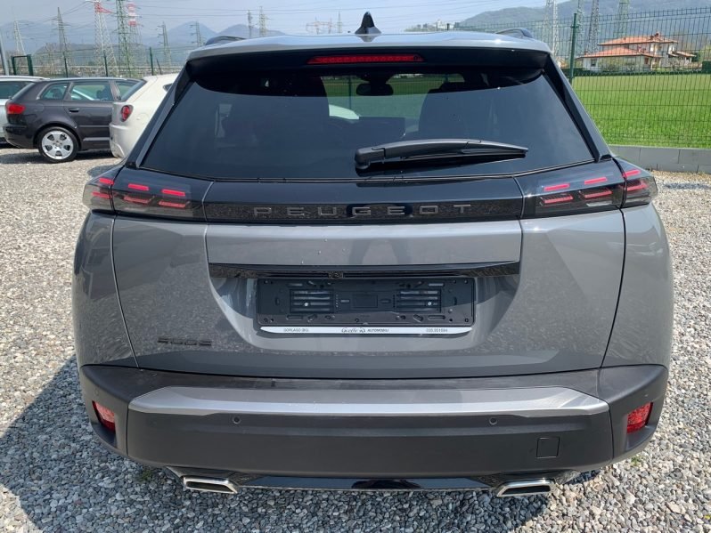 
								Peugeot 2008 full									