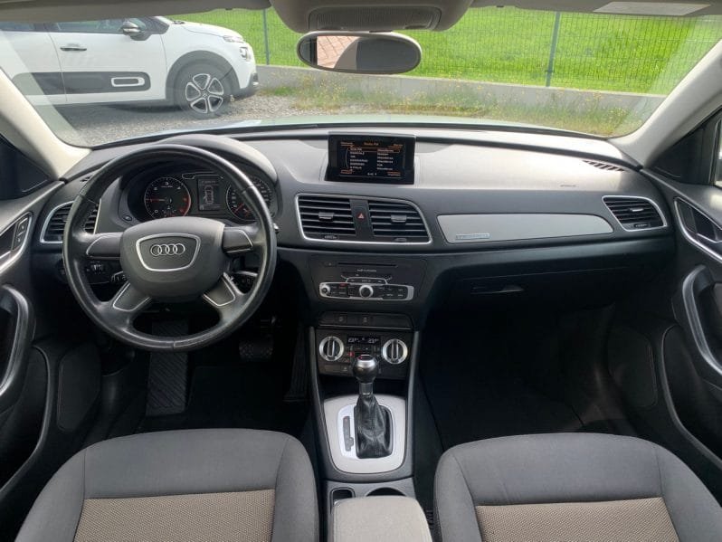 
								Audi Q3 full									