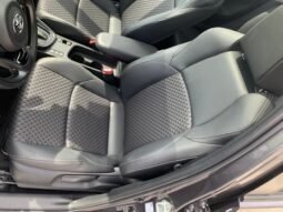 
										YARIS HYBRID full									