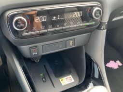 
										YARIS HYBRID full									