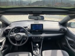 
										YARIS HYBRID full									