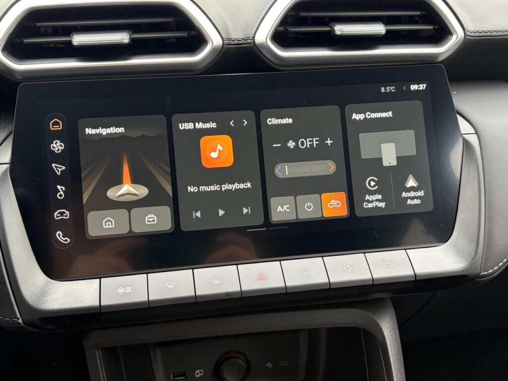 mg zs 2025 grey_bergamo_12