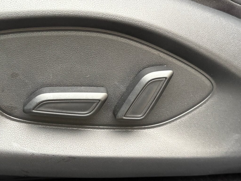 mg zs 2025 grey_bergamo_15