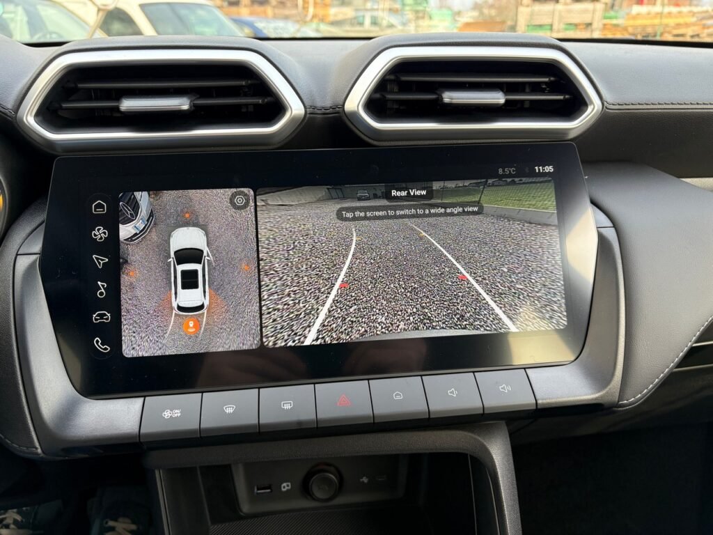 mg zs 2025 grey_bergamo_21