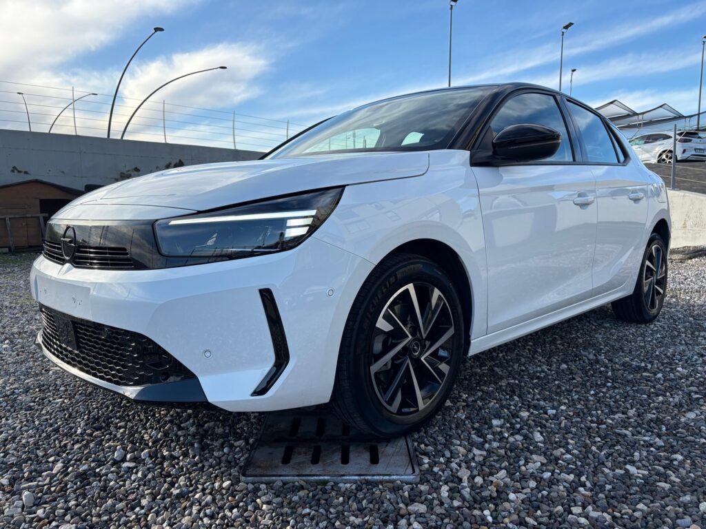 CORSA GSLINE WHITE_bergamo_5