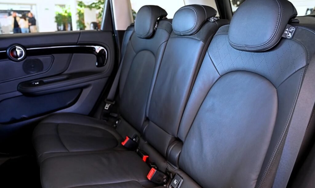 WhatsApp Image 2025-12-18 at 16.44.3